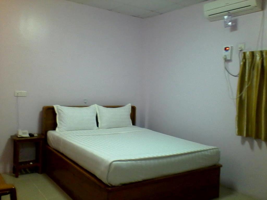 Aung Tha Pyay Hotel 3 Yangon Chambre photo