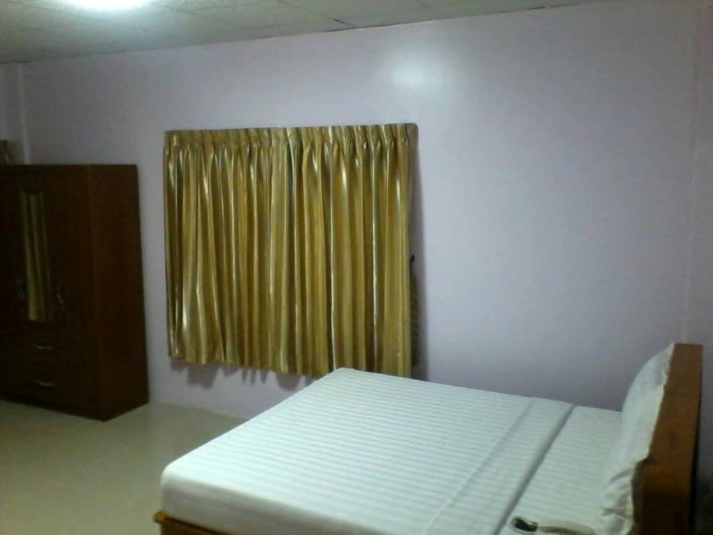 Aung Tha Pyay Hotel 3 Yangon Chambre photo