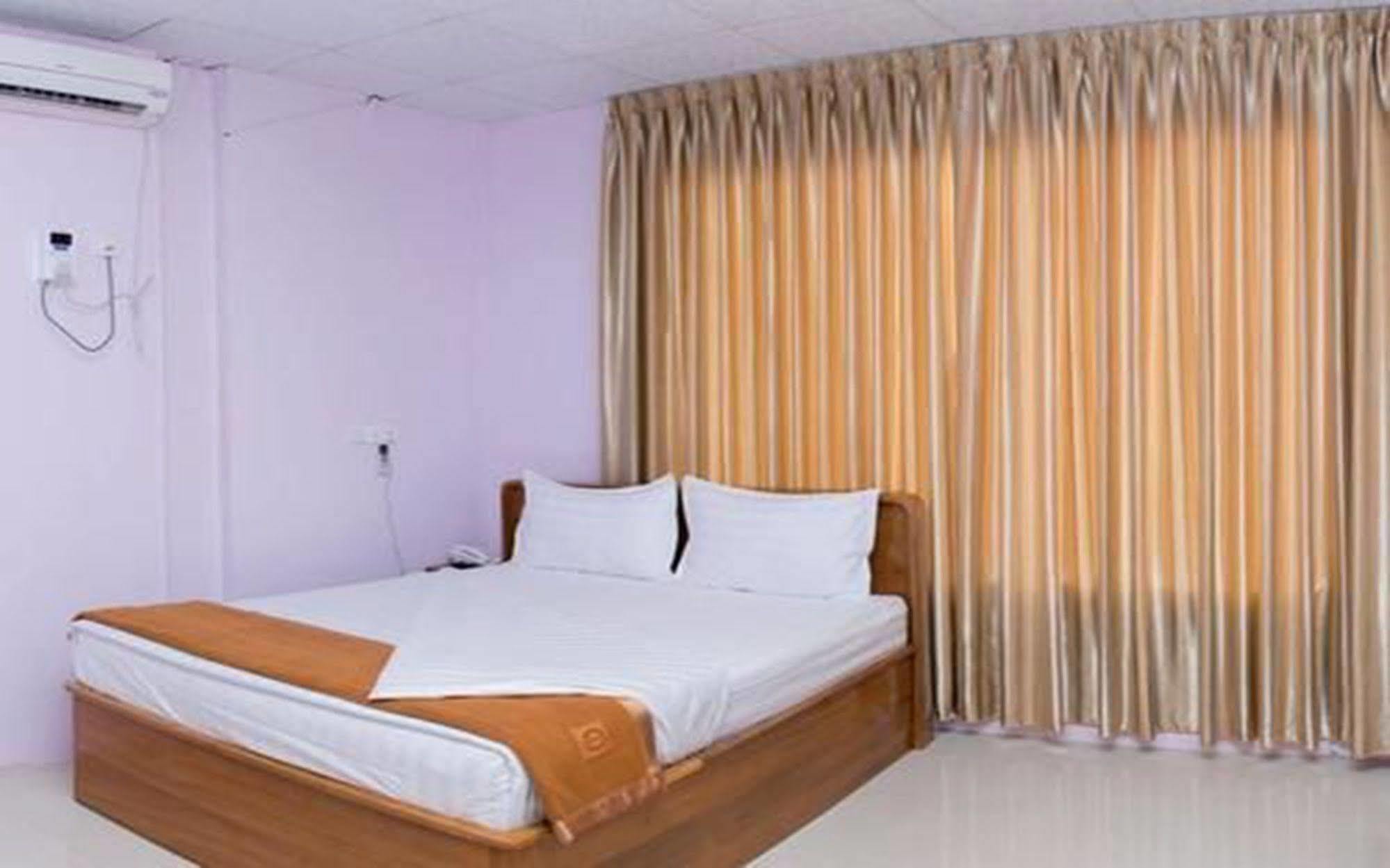 Aung Tha Pyay Hotel 3 Yangon Extérieur photo