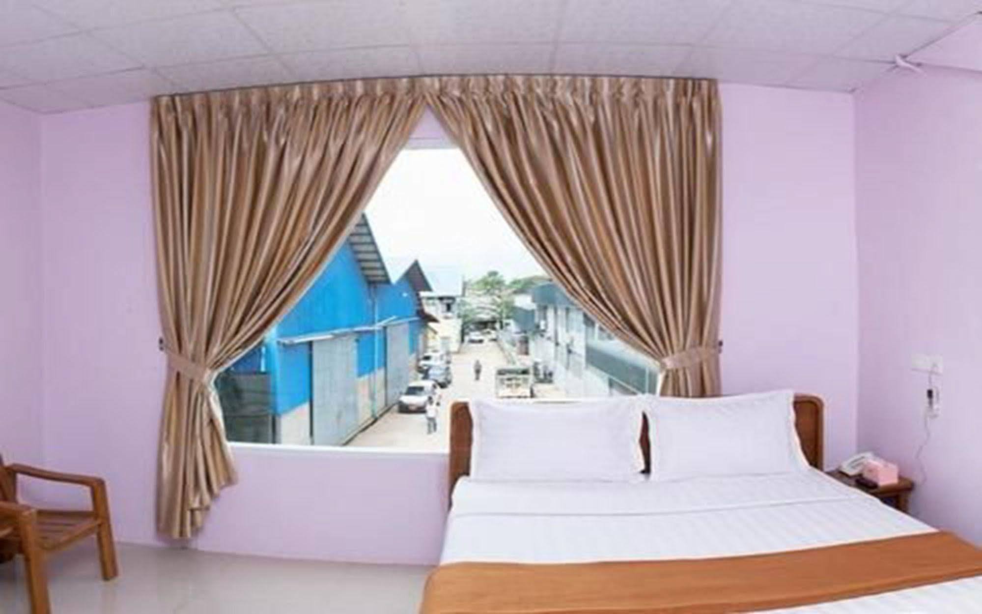 Aung Tha Pyay Hotel 3 Yangon Extérieur photo